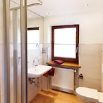 Konukevi Schuasterhof 3*